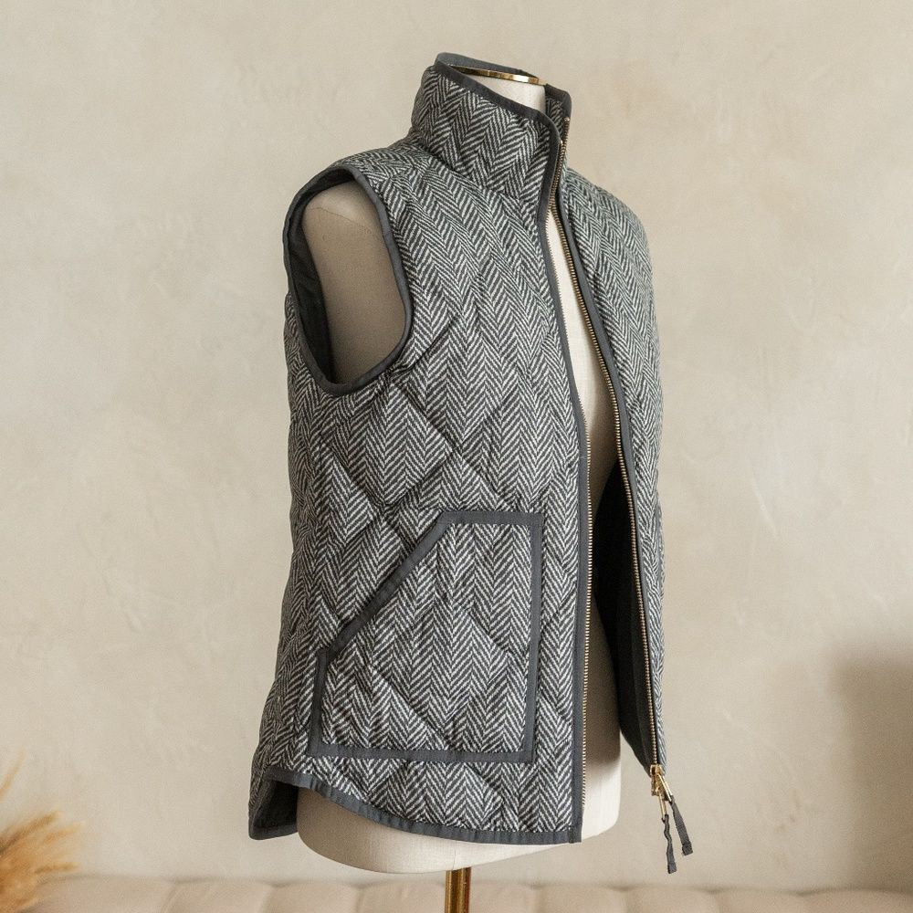 J. Crew Factory Herringbone Printed Quilted Down Puffer Vest Women’s Sz XS‎